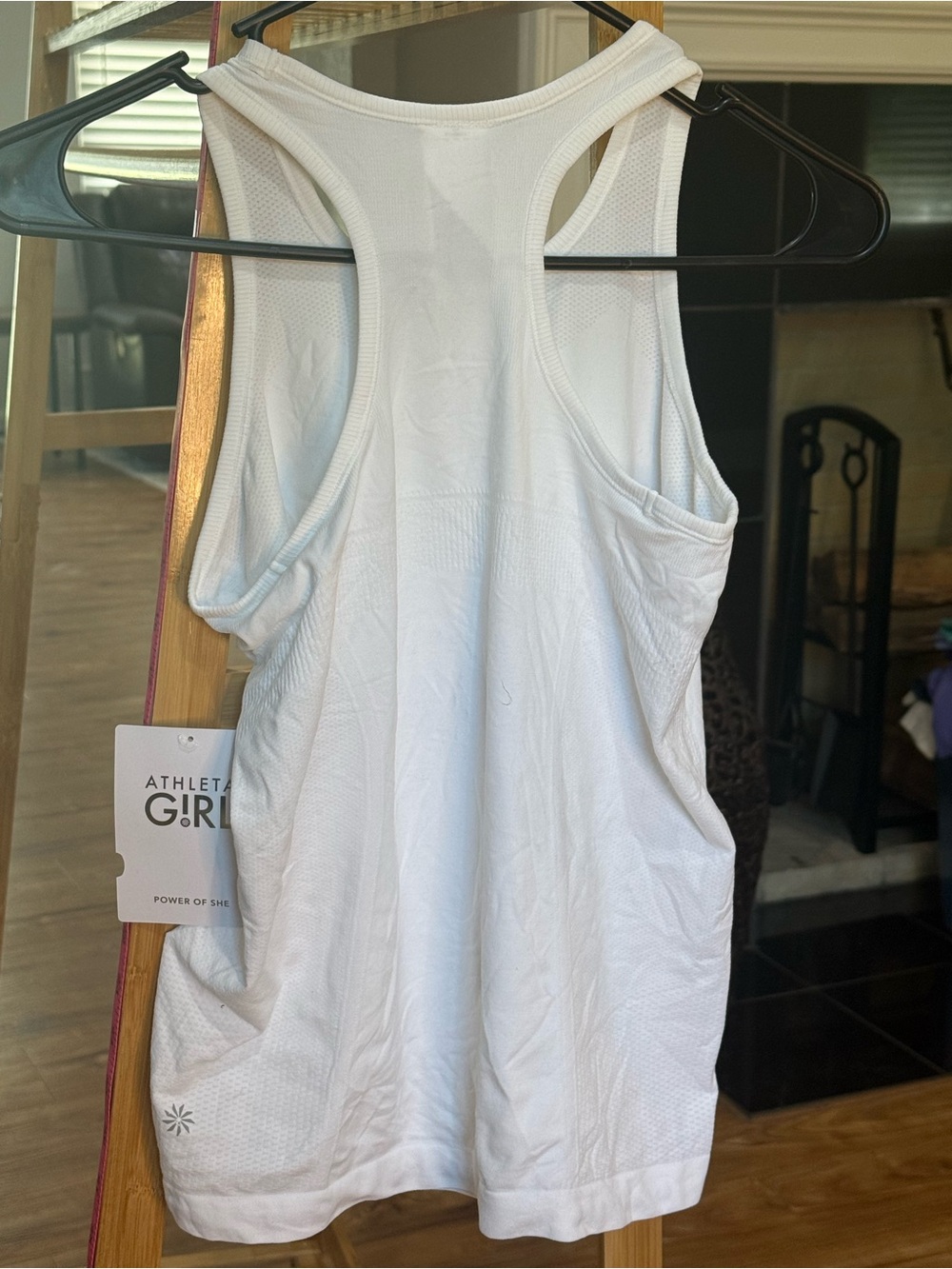 NWT Athleta White Power Up Tank, Girls Size L/12